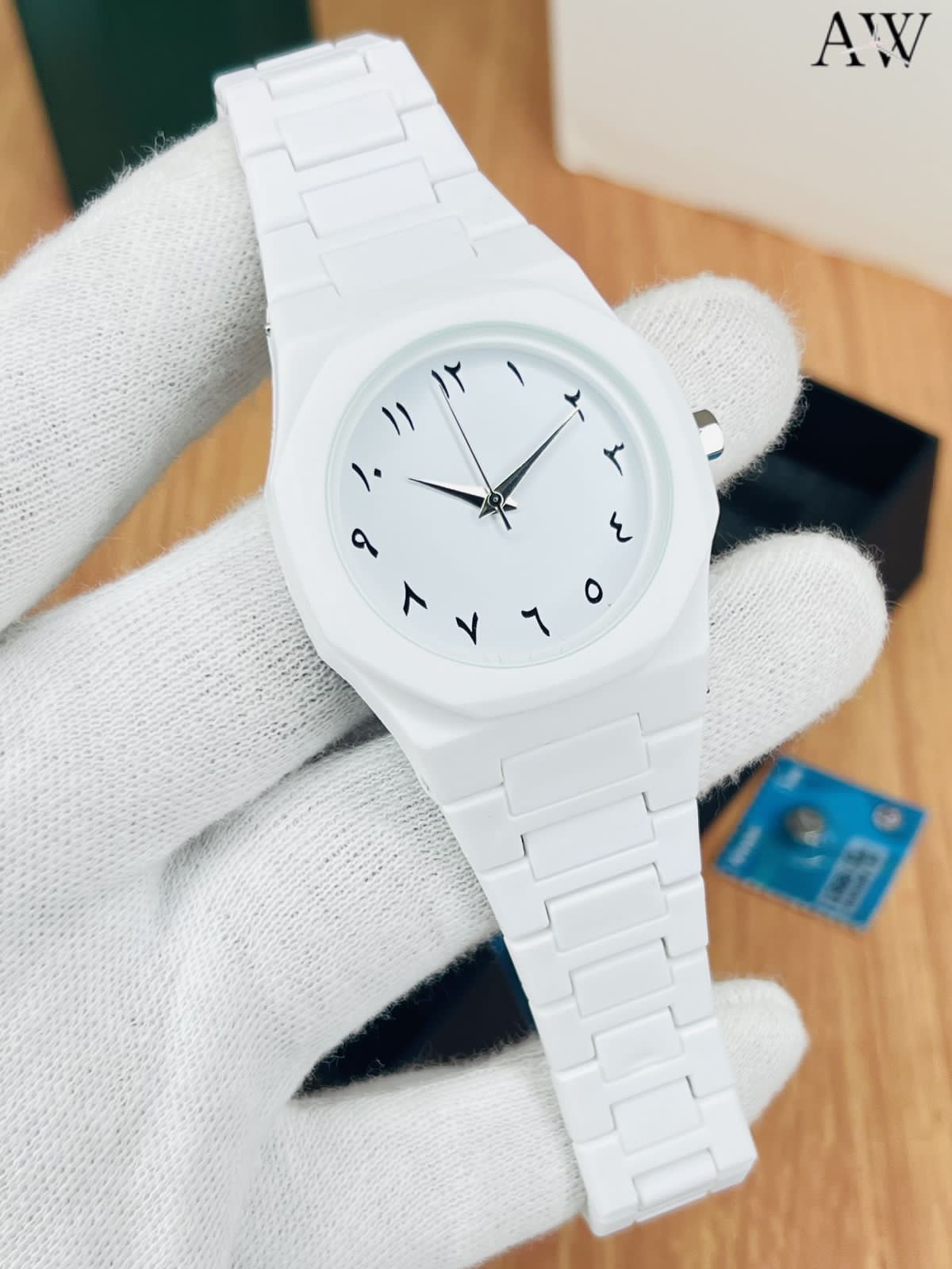 White Aura Fiber Minimalist Watch – Premium Lightweight Everyday Timepiece