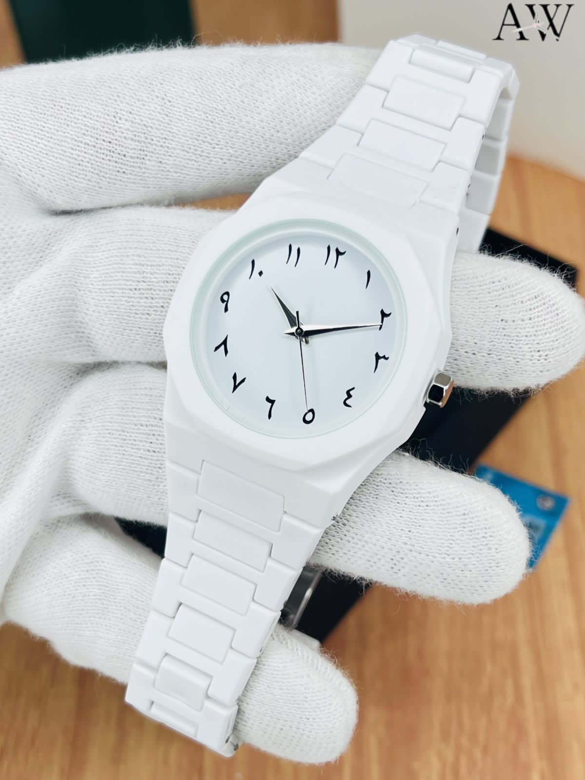 White Aura Fiber Minimalist Watch – Premium Lightweight Everyday Timepiece